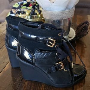 Never worn Michael Kors wedge sneakers size 7m
